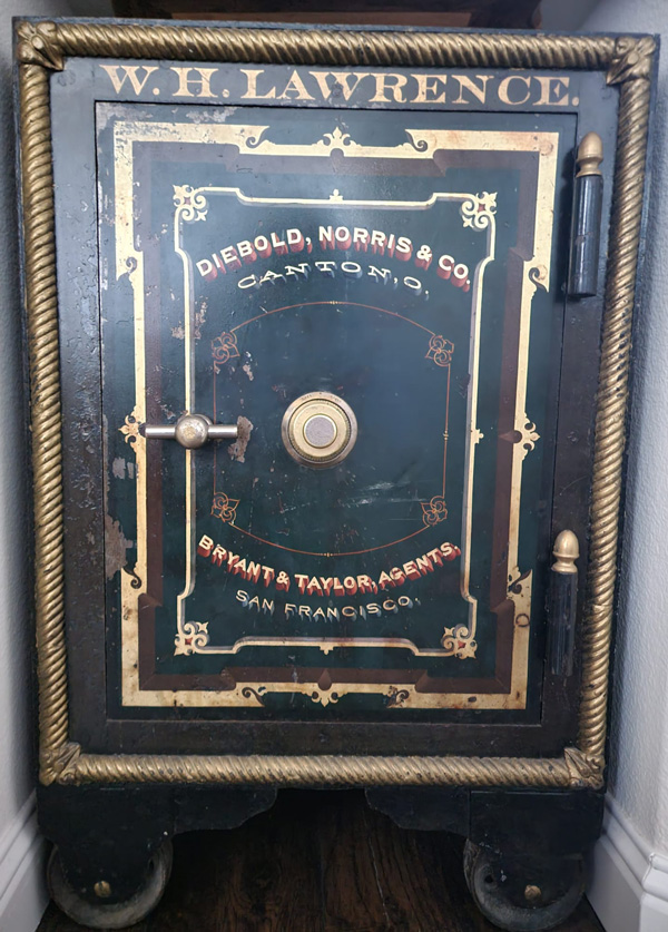 antique safes used